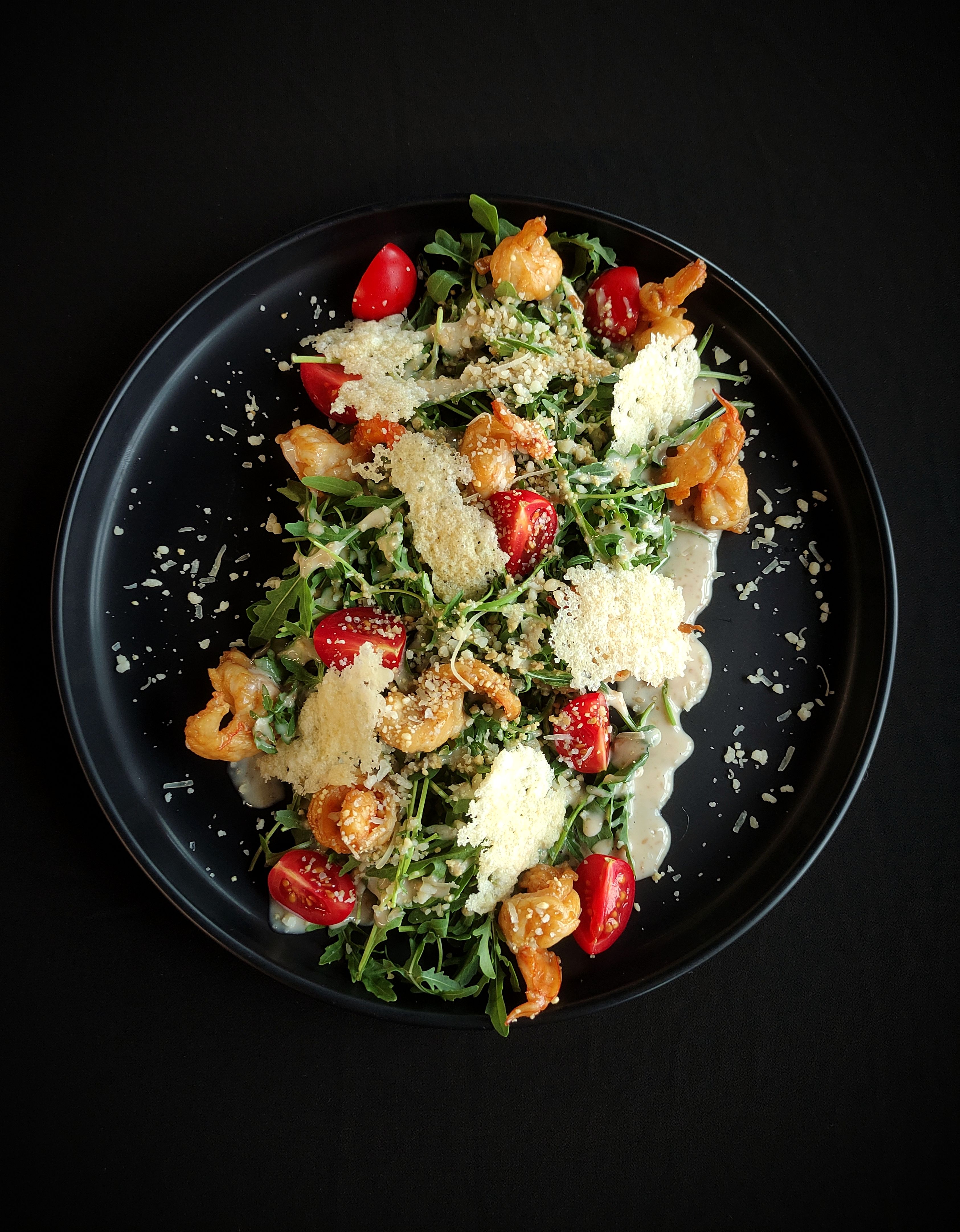 Салат Рукола-Креветка с пармезаном крокант